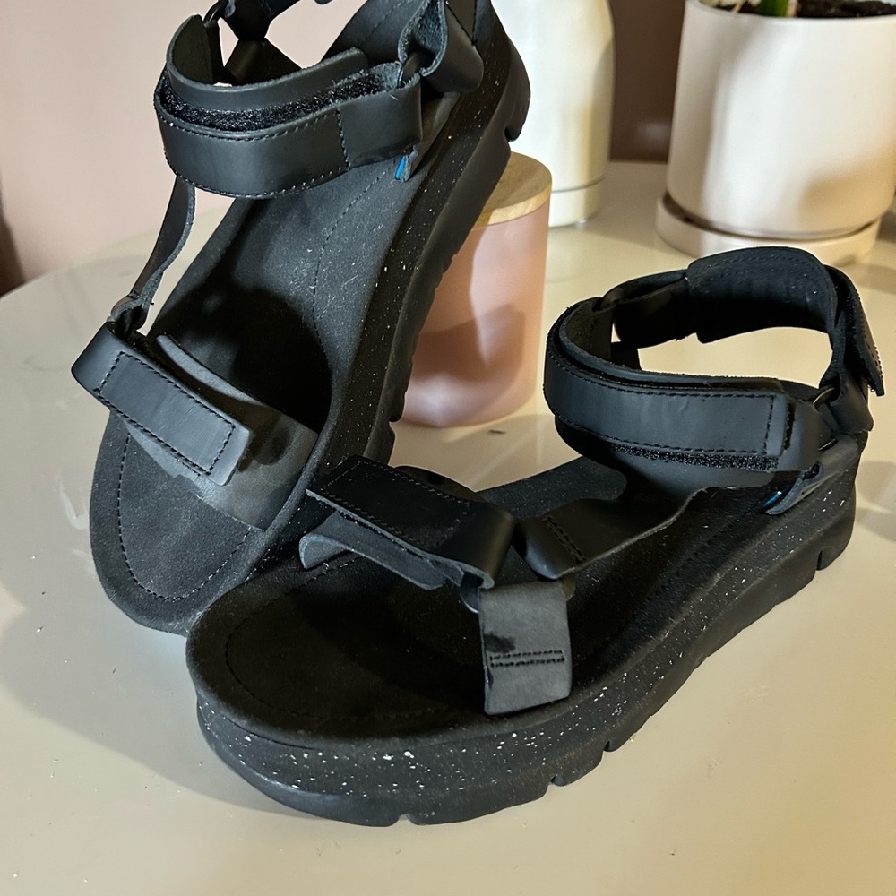Camper Black Platform Sandal